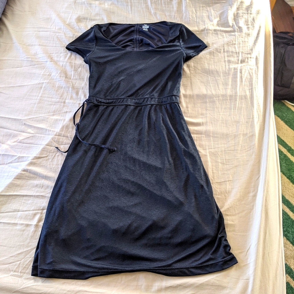 Black travel dress